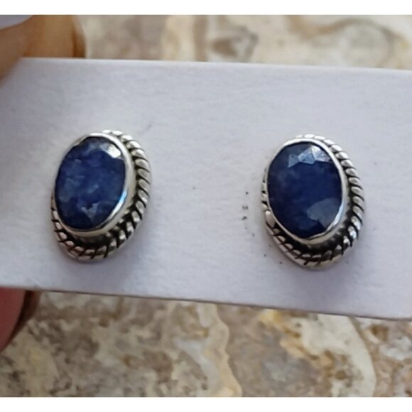 Sterling Silver Faceted Blue Sapphire Stud Earrings & Pendant Set Dainty Elegant - Picture 3 of 8